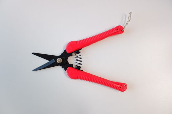 شراء أجهزة المقص الصناعية مجموعة صنع المقص مقبض بلاستيكي ضد الانزلاق التصنيع عبر الإنترنت