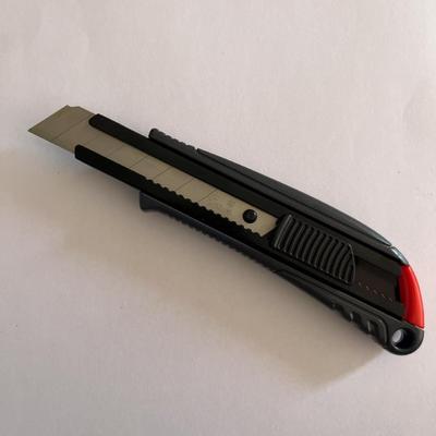 شراء سكاكين القطع 18 ملم تختلف اعتمادا على الاستخدام ضمان المتانة والموثوقية لعملك التصنيع عبر الإنترنت